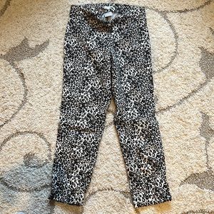 Women’s leopard print ankle pants